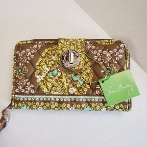 NWT VERA BRADLEY ZIPPERED WALLET